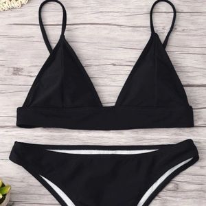 Black bikini